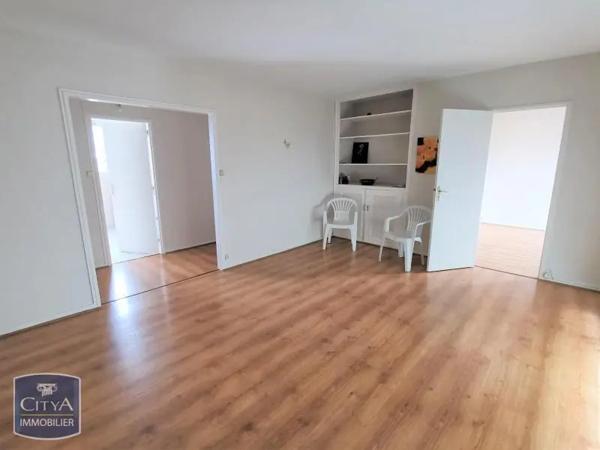 Appartement à louer 4 pièces 76.54m²