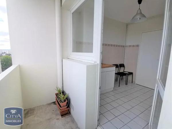 Appartement à louer 4 pièces 76.54m²