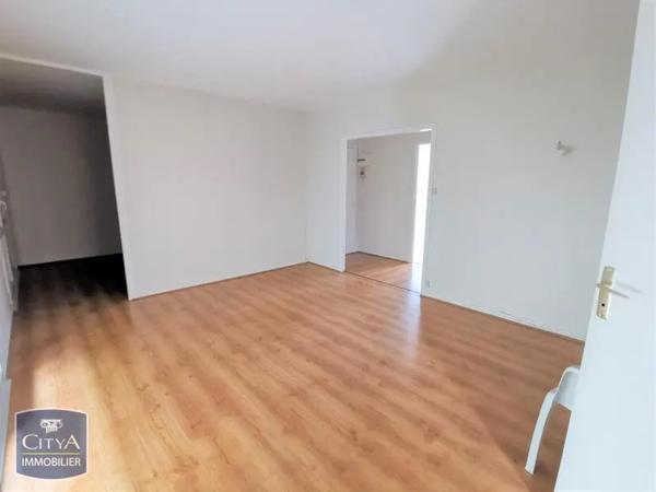 Appartement à louer 4 pièces 76.54m²