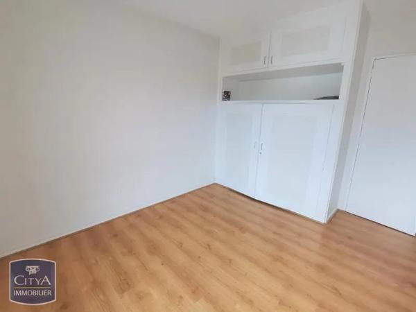 Appartement à louer 4 pièces 76.54m²