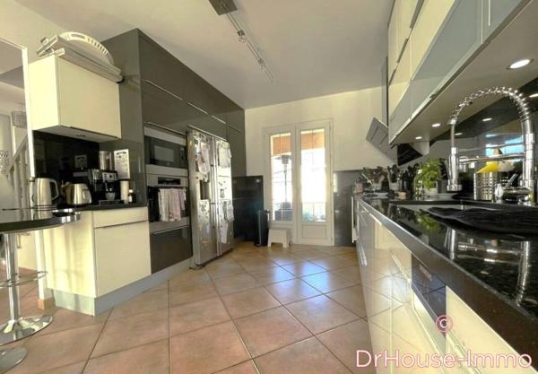 Maison à vendre 8 pièces de 272 m²