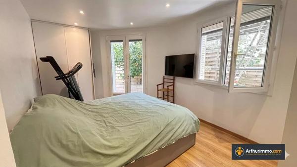 Vente                                                      Appartement
                        
                     4 pièces                      68 m2                     à Nice