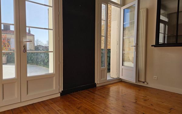 Appartement à vendre    3 pièces • 80,21 m2 Rochefort