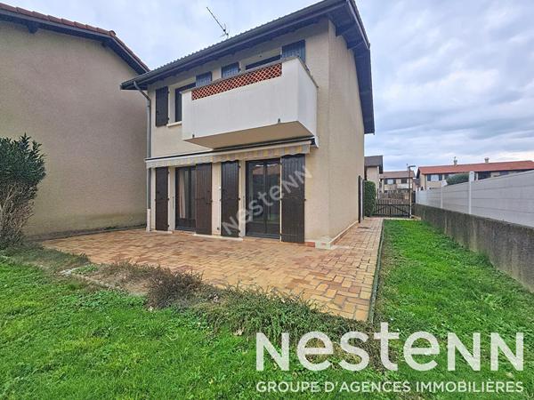 ST BONNET DE MURE Centre - Maison non mitoyenne 4 pièces de 92 m² avec jardin au calme