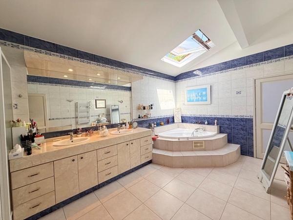 Splendide Villa T6 avec vue mer panoramique -  Piscine - Double garage