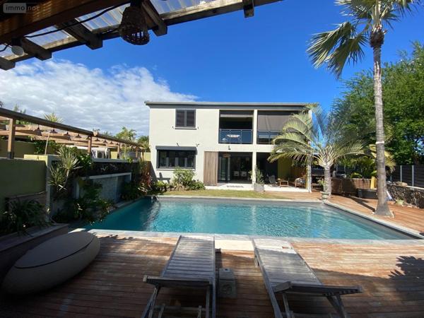 Villa à vendre à Saint-Paul à la Réunion (97460), ref : 227736-1 Ermitage Les Bains