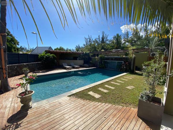 Villa à vendre à Saint-Paul à la Réunion (97460), ref : 227736-1 Ermitage Les Bains