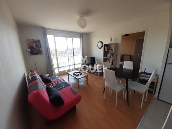 LOCATION : appartement 2 pièces (42 m²) à CALAIS