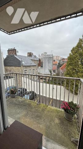 Charmant appartement  avec balcon – Idéalement situé au cœur du quartier du Dernier Sou !