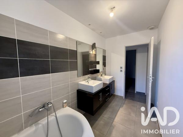 Maison à vendre 4 pièces 86 m² Mazan