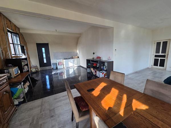 Immeuble Brecey 5 pièce(s)