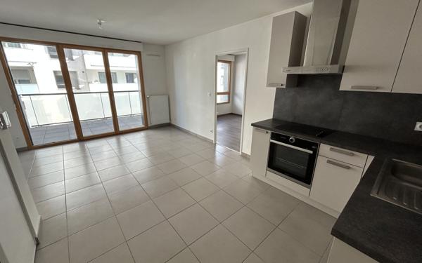 Appartement à vendre    1 pièce •  Lyon 8