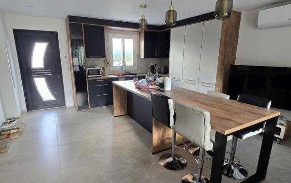 Vente Villa appartement de type 2 indépendant rénové(e) Ajaccio