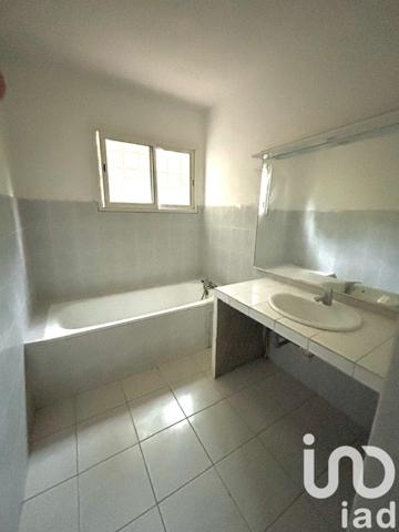 Immeuble à vendre 650 m² Koungou