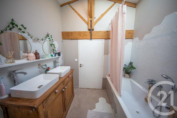 Maison à vendre  5 pièces - 136,79 m2 ST AUBIN DE MEDOC - 33