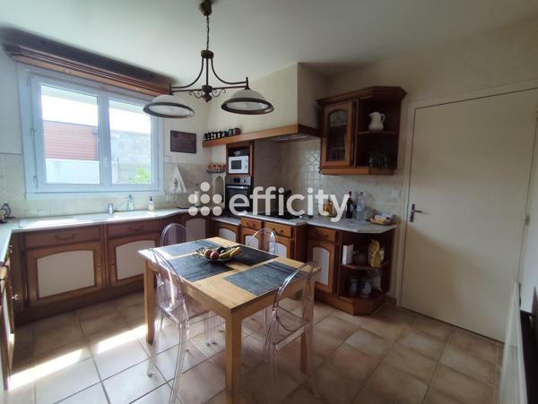 Maison
         8 pièces
        - 158 m²