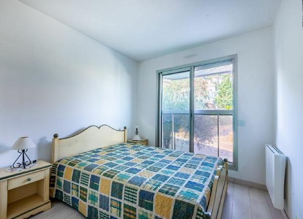 Appartement à vendre    3 pièces • 51,90 m2 Mandelieu-la-Napoule