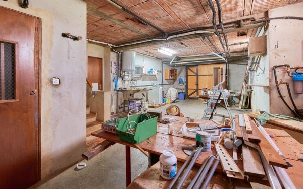 Maison à vendre    7 pièces • 181 m2 Manosque