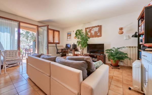 Maison à vendre    7 pièces • 181 m2 Manosque