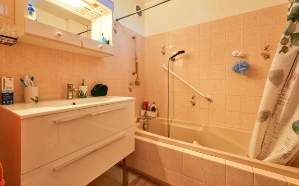 Maison à vendre    7 pièces • 181 m2 Manosque