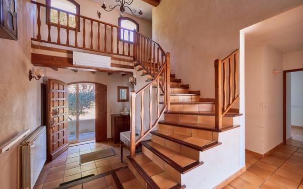 Maison à vendre    7 pièces • 181 m2 Manosque