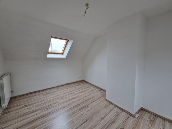 Vieux-Moulin (60350) MAISON EN PIERRE 95 m²