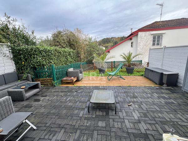 HASPARREN - Proche centre - Vente T3 avec jardin privatif + 2 parkings