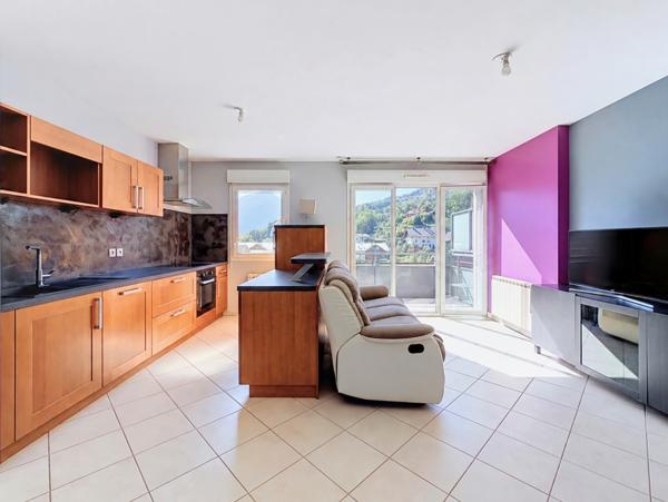 Appartement
         3 pièces
        - 58 m² Exclusivité 230 000 € *