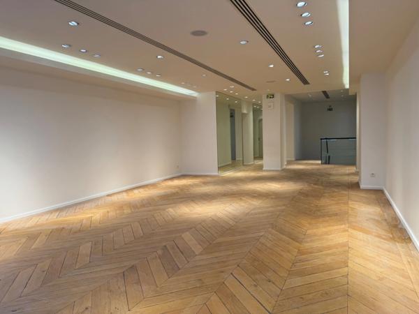 Local/bureau à louer NANCY (54) LOCAL COMMERCIAL / PROFESSIONNEL À FORT POTENTIEL