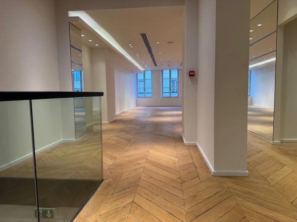 Local/bureau à louer NANCY (54) LOCAL COMMERCIAL / PROFESSIONNEL À FORT POTENTIEL