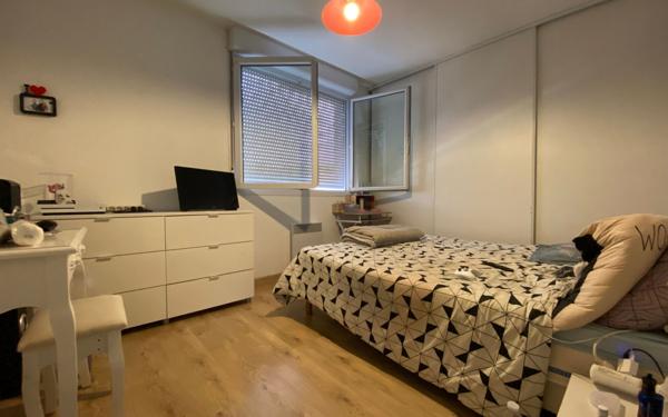 Maison à vendre    5 pièces •  Caussade