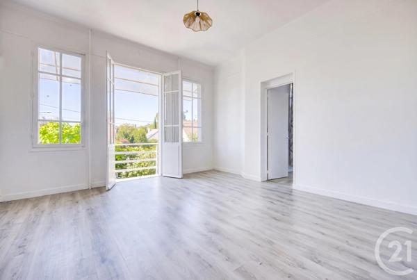 Appartement à vendre  3 pièces - 72,16 m 2   SOISY SUR SEINE  - 91