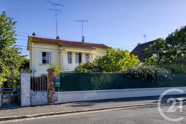 Appartement à vendre  3 pièces - 72,16 m 2   SOISY SUR SEINE  - 91