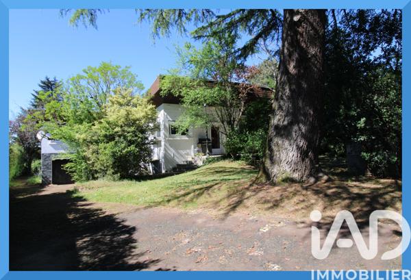 Maison à vendre 6 pièces 137 m² Ussac