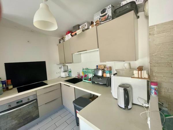 APPARTEMENT T4  -  76 M²  A  ATHIS-MONS - DPE C