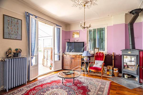 Meulière 1920 rénovée, confortable, vue rare