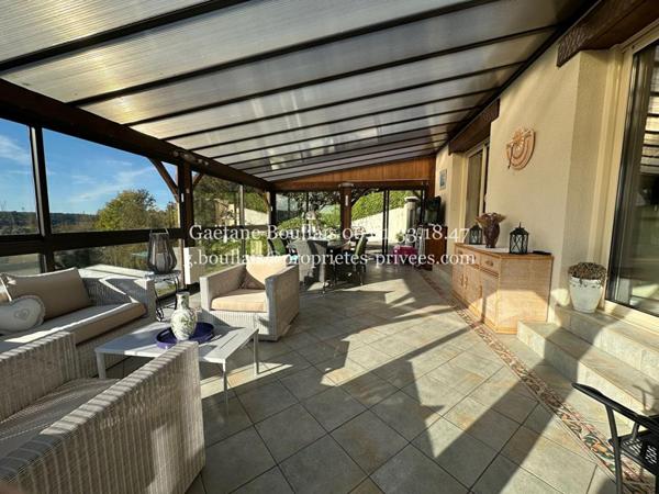 Maison proche BRIONNE 154.50 m2 4 chambres sous-sol piscine 294.000