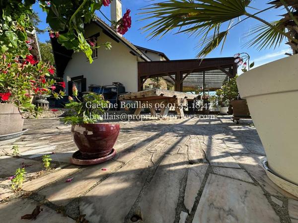 Maison proche BRIONNE 154.50 m2 4 chambres sous-sol piscine 294.000