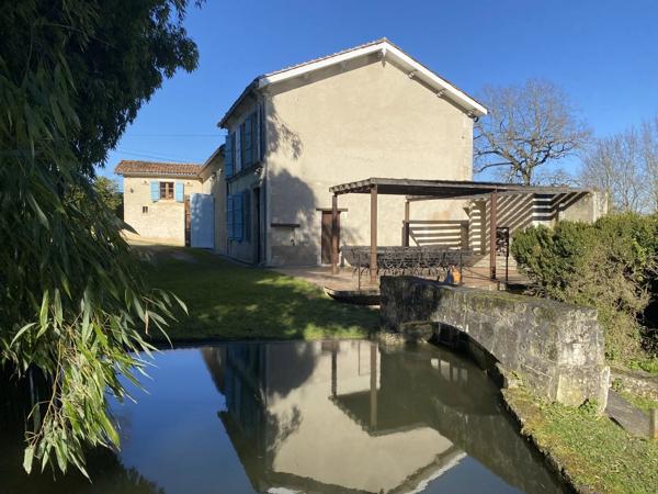 Ancien Moulin avec gîte et piscine