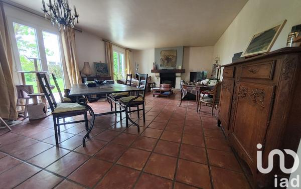 Maison 7 pièces de 204 m² à Mer (41500)