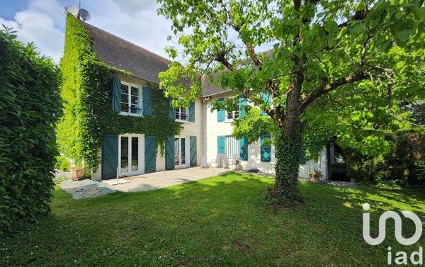 Maison 7 pièces de 204 m² à Mer (41500)