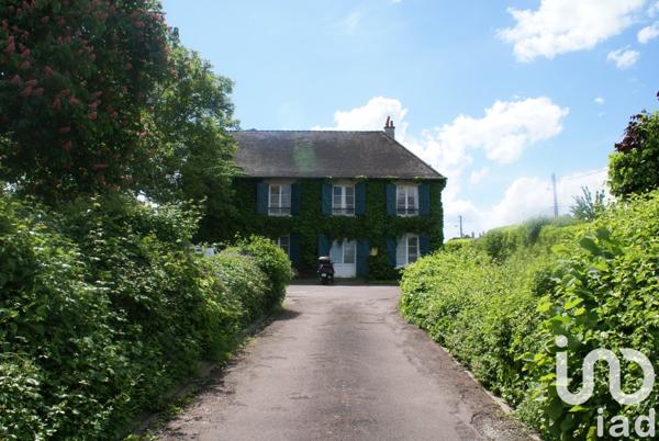 Maison 7 pièces de 204 m² à Mer (41500)