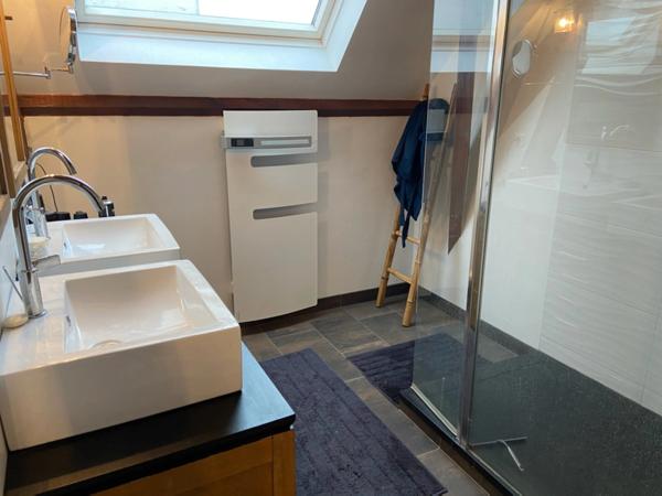 LUCON COEUR DE VILLE AGREABLE MAISON ART DECO 5 CHAMBRES AVEC PISCINE ET ANNEXES SUR 1296M² CLOS