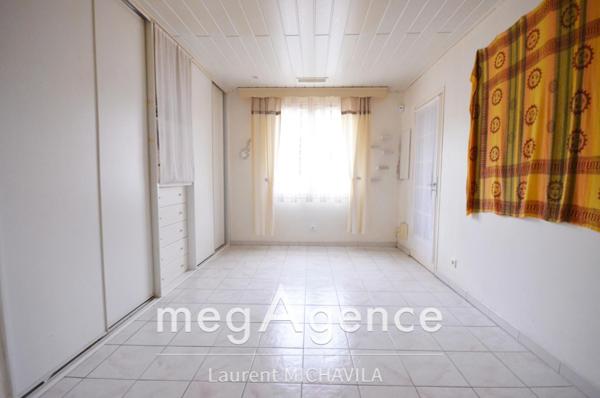 Maison à VILLENEUVE-LES-BEZIERS, 34420 - 6 pièces 175m²