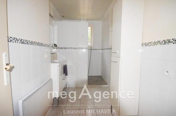 Maison à VILLENEUVE-LES-BEZIERS, 34420 - 6 pièces 175m²