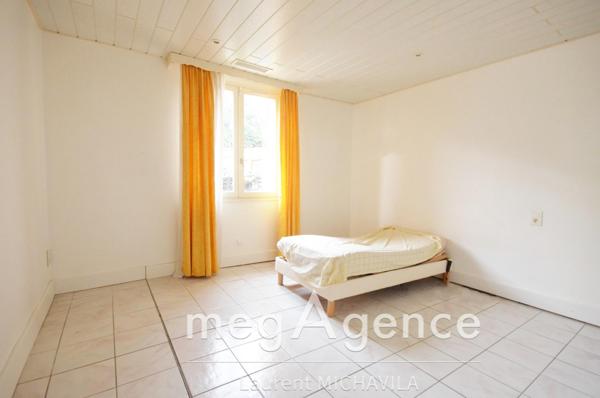 Maison à VILLENEUVE-LES-BEZIERS, 34420 - 6 pièces 175m²