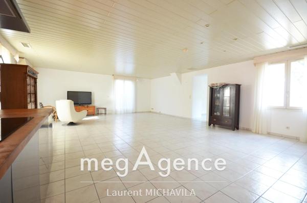 Maison à VILLENEUVE-LES-BEZIERS, 34420 - 6 pièces 175m²
