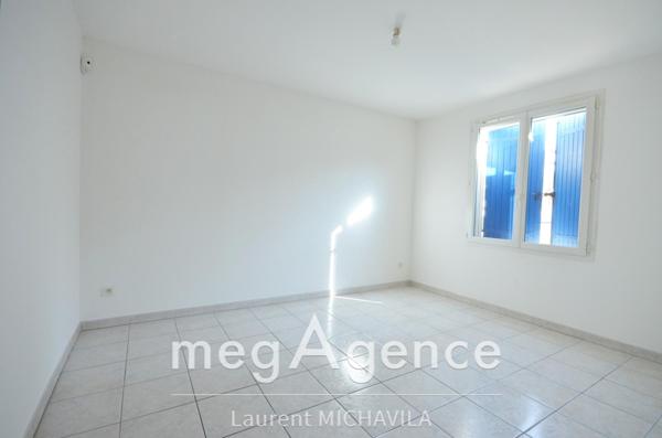 Maison à VILLENEUVE-LES-BEZIERS, 34420 - 6 pièces 175m²