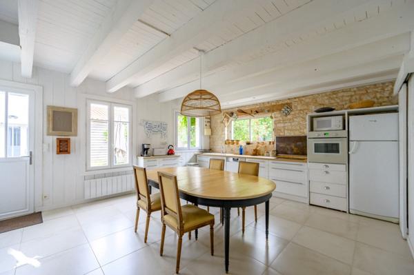 Maison à vendre |  Sainte-Marie-de-Ré |  6 pièces | 143 m²