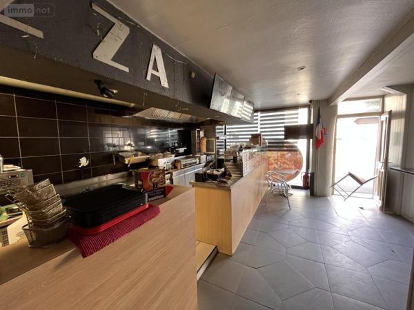 Immeuble à vendre à Saint-Georges-sur-Loire dans le Maine-et-Loire (49170), ref : 49019-3342